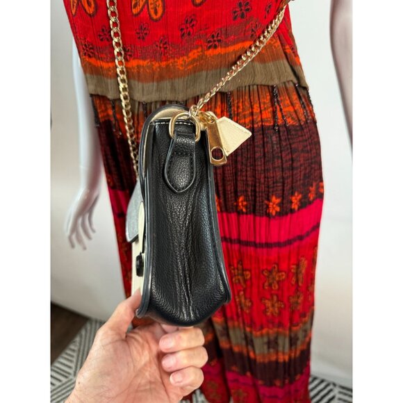 Paula Rossi Cream & Silver Leather Look Crossbody Bag With Gold Chain Strap - Picture 11 of 16